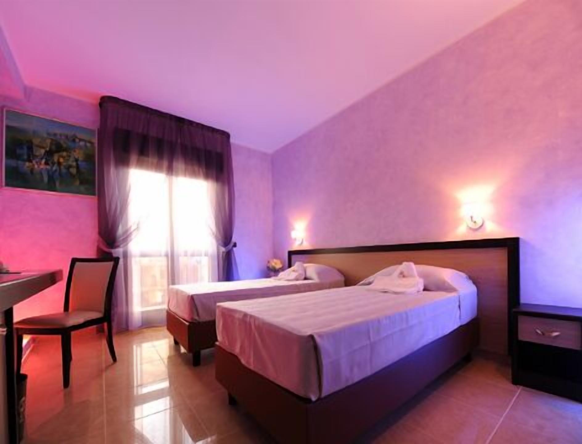 Grand Hotel Paradiso Catanzaro Habitación foto